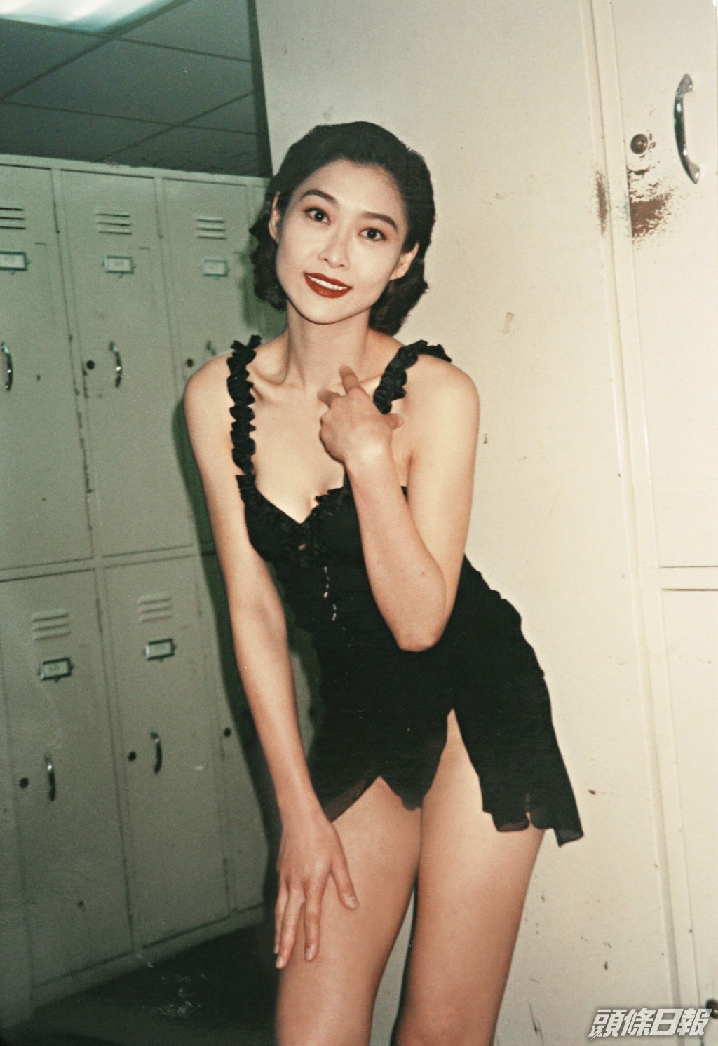 1991年，入行六年的葉玉卿發展平平，她瞓身一搏在電影《卿本佳人》中大膽演出，一脫成名，成為90年代艷星的經典人物。